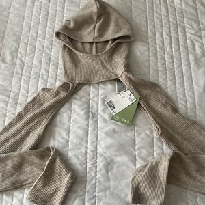 H&M | Cropped hoodie size XS | color : tan